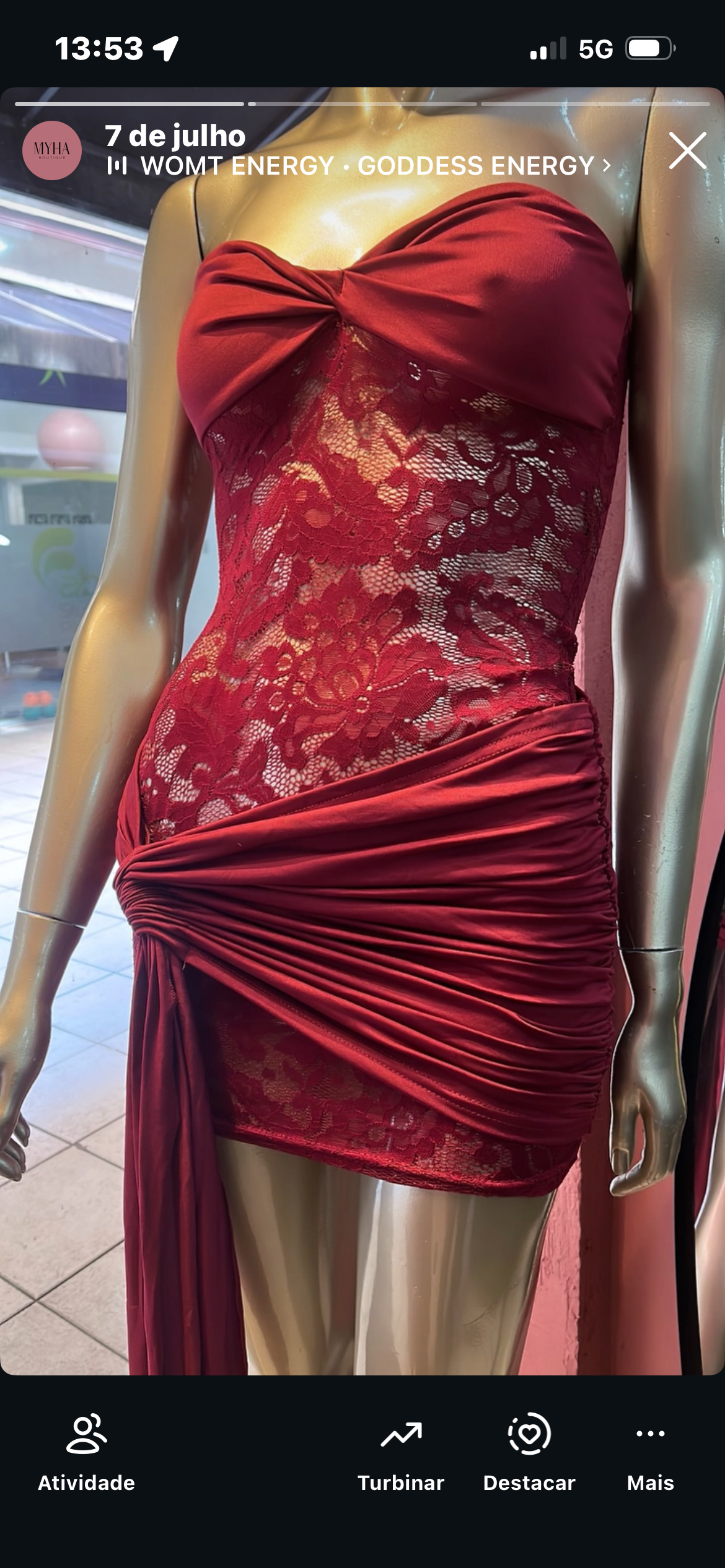 Vestido vermelho curto renda
