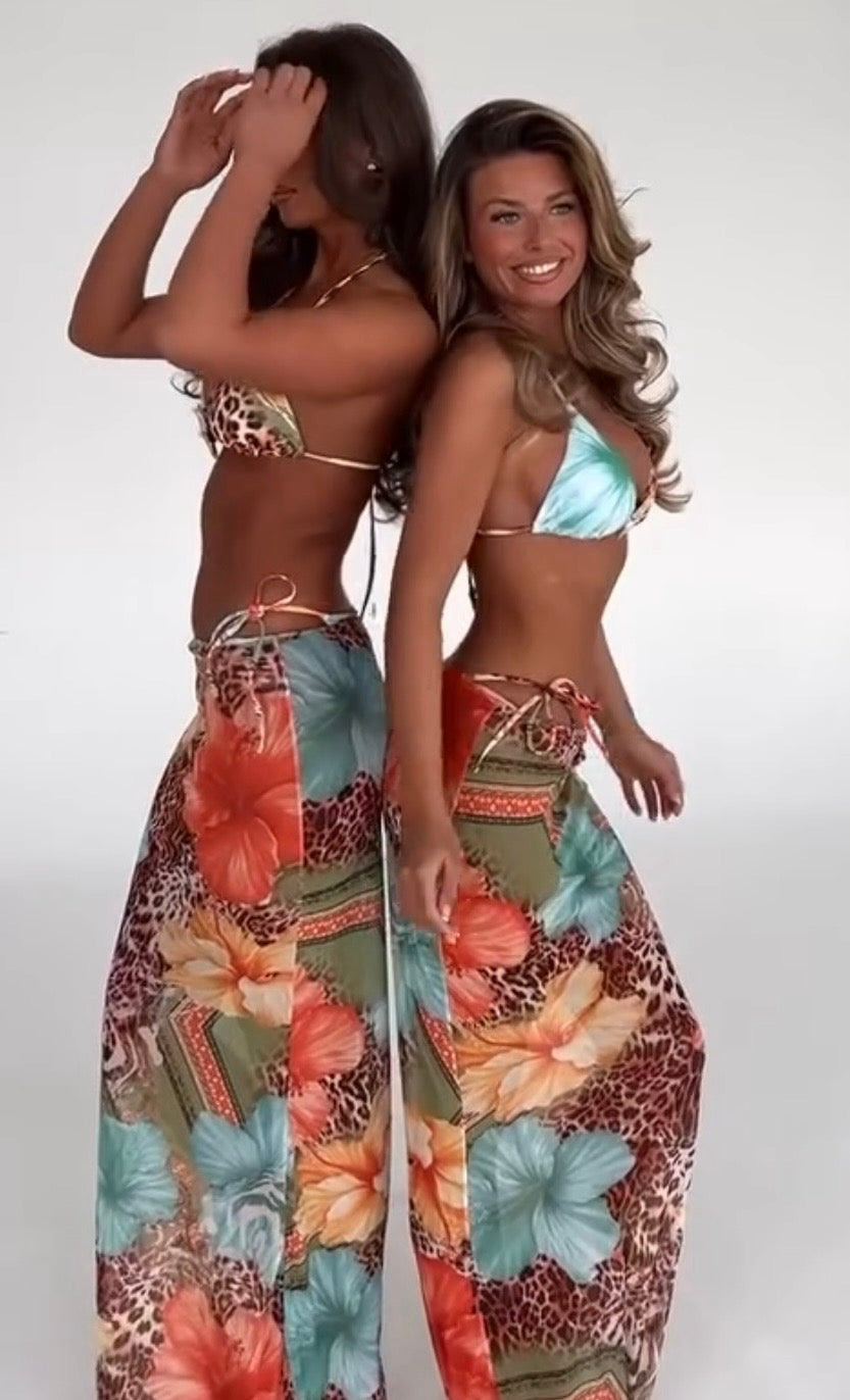 Biquíni com saída estrelar